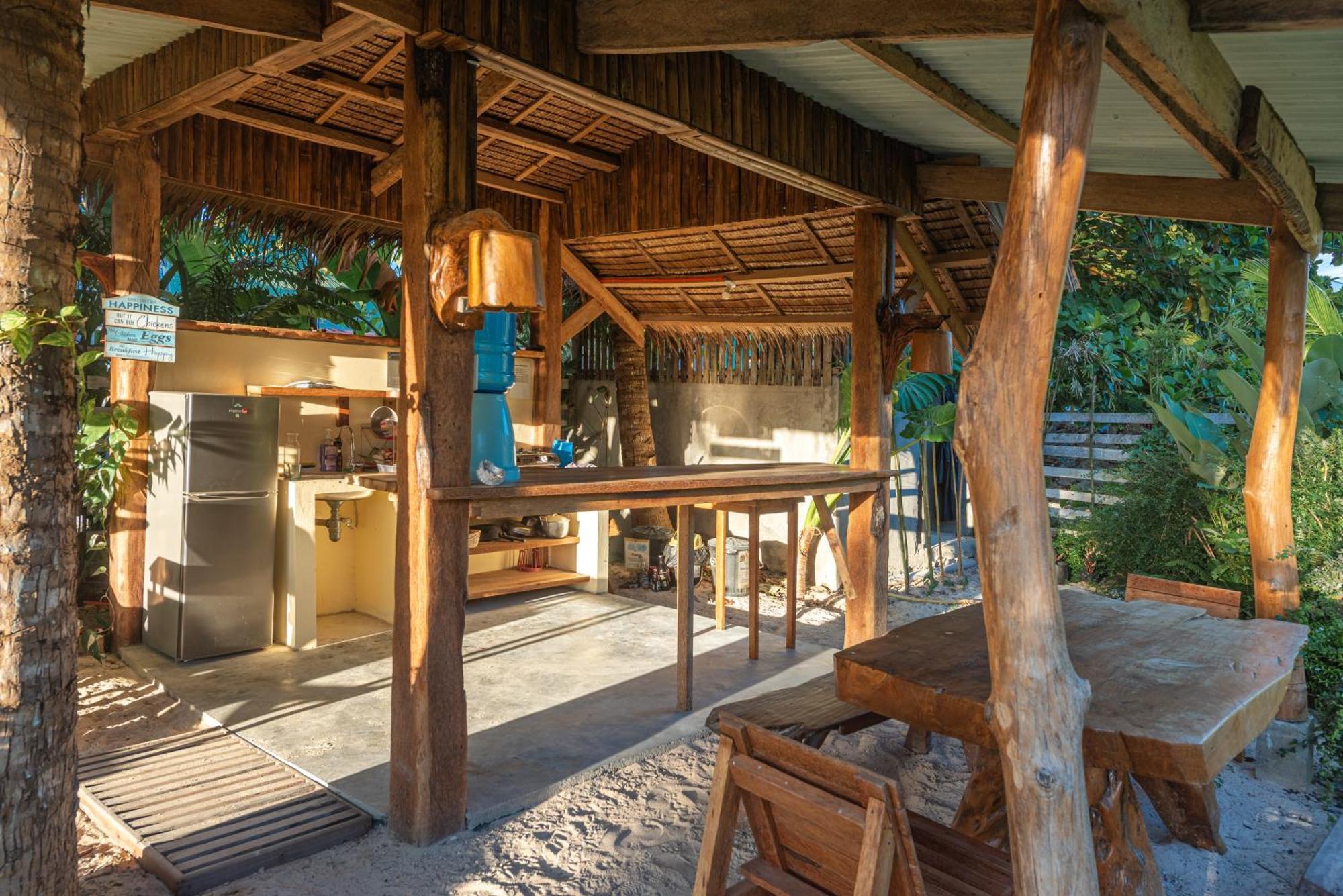 Camanolo Homestay ゼネラル・ルナ エクステリア 写真